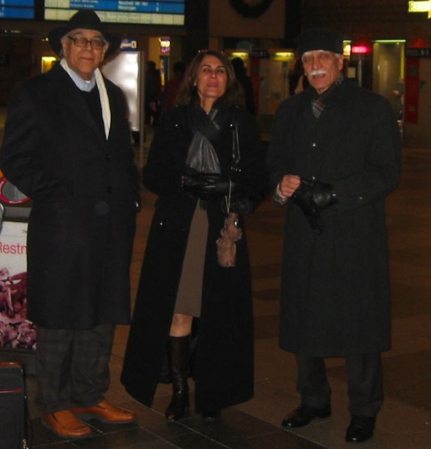 http://arianafghanistan.com/FotoGallary/Others/meeting_Ka_01.JPG